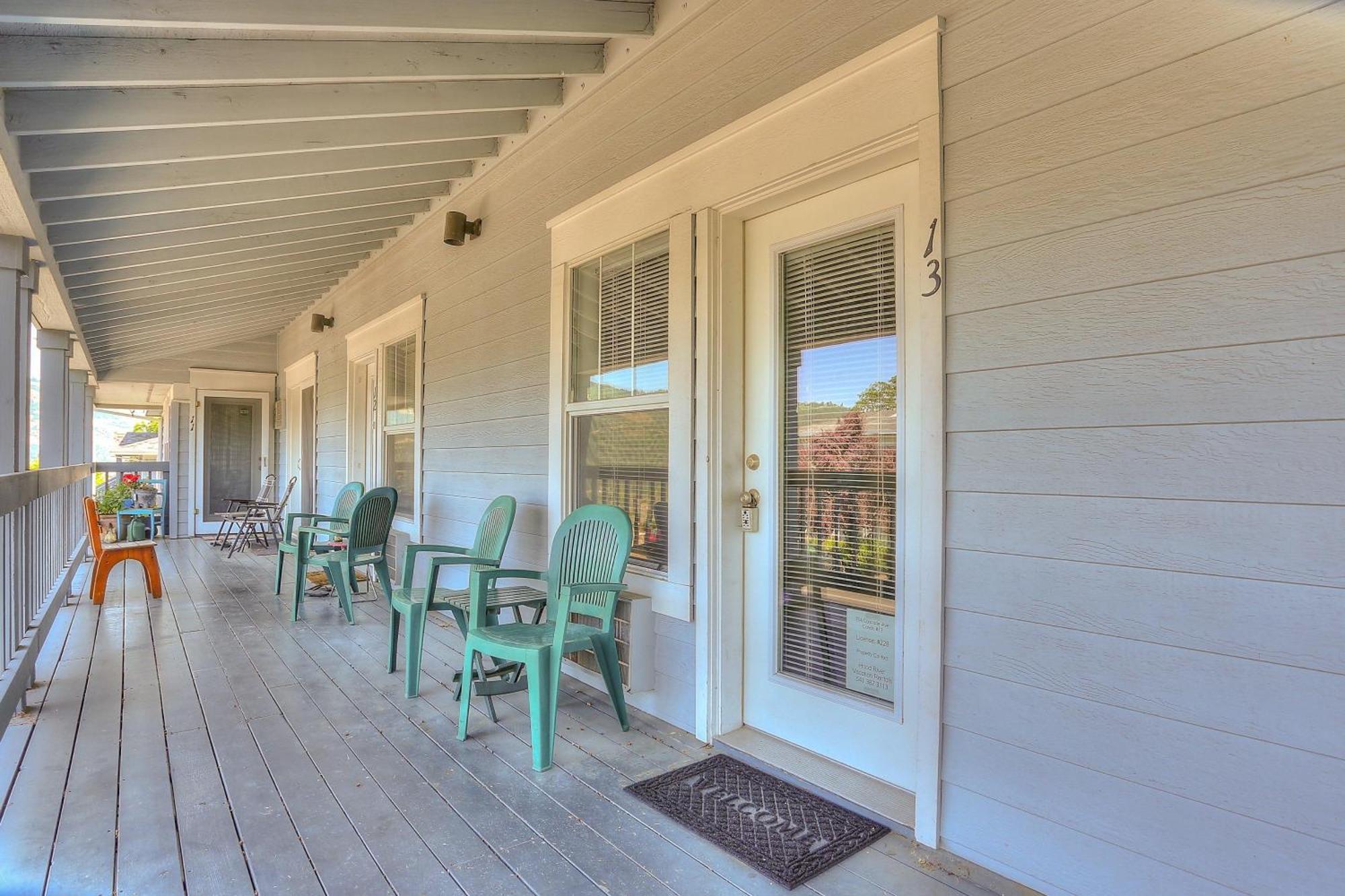 13 Lodge Hood River Eksteriør billede